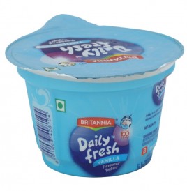 Britannia Daily Fresh Vanilla Flavoured Yoghurt  Pack  100 grams